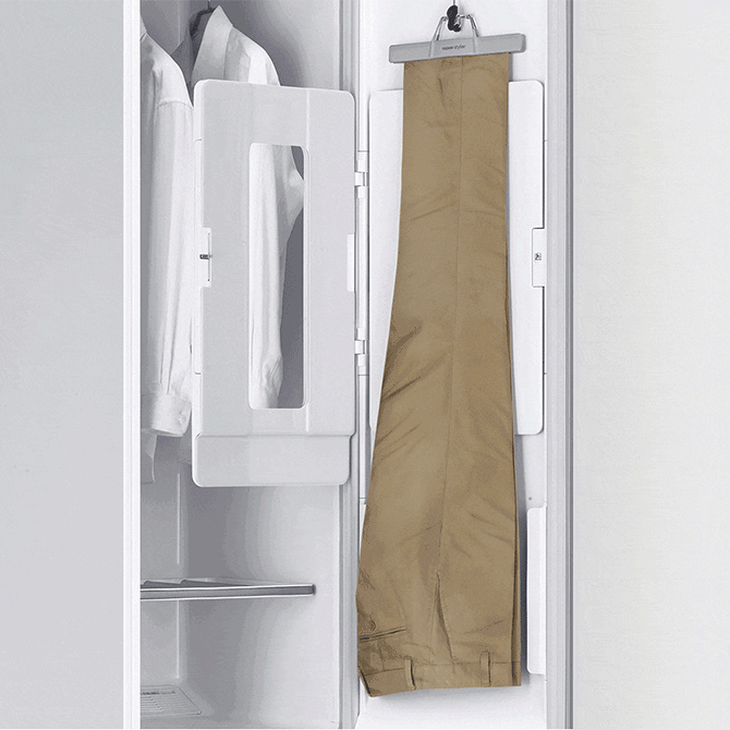 How the LG Styler™ helps to keep your clothing and belongings germ-free 8 1629269605177849
